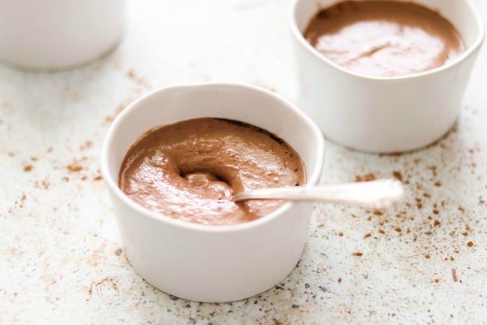 chocolate chia seed pudding in small dishes
