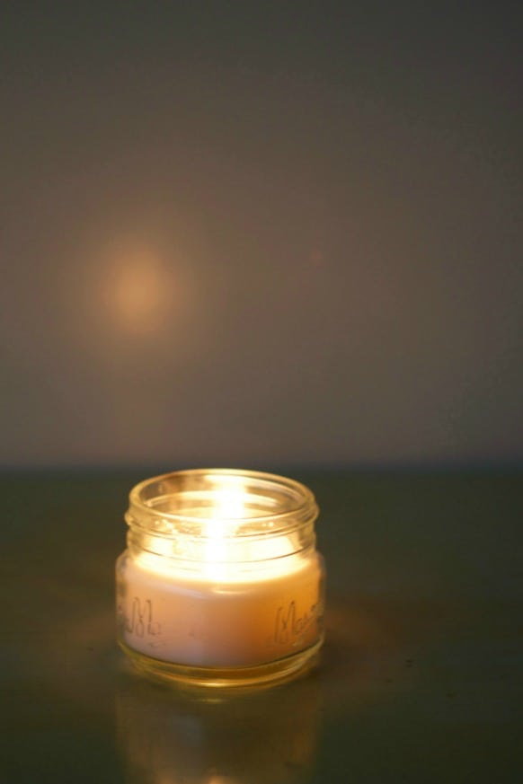 10-ways-to-create-hygge-this-winter-candle