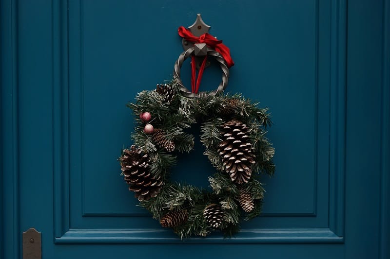 Eco-Friendly Holiday Decor in 5 Areas of Your Home