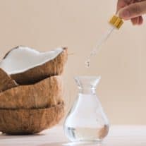Why I Stopped Using Coconut Oil as a Skin Moisturizer